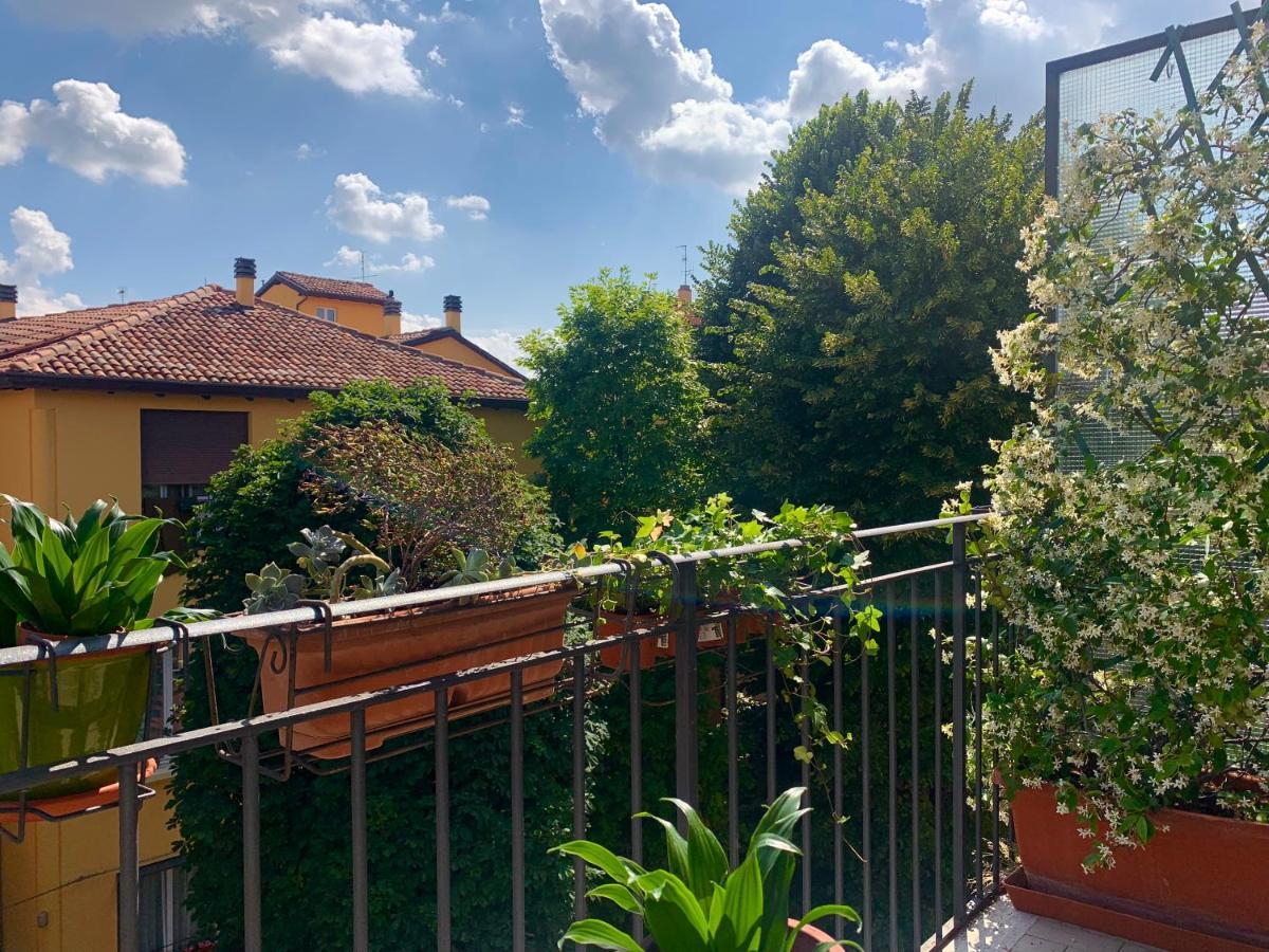 Charming Home Towers-Roofs View ボローニャ エクステリア 写真