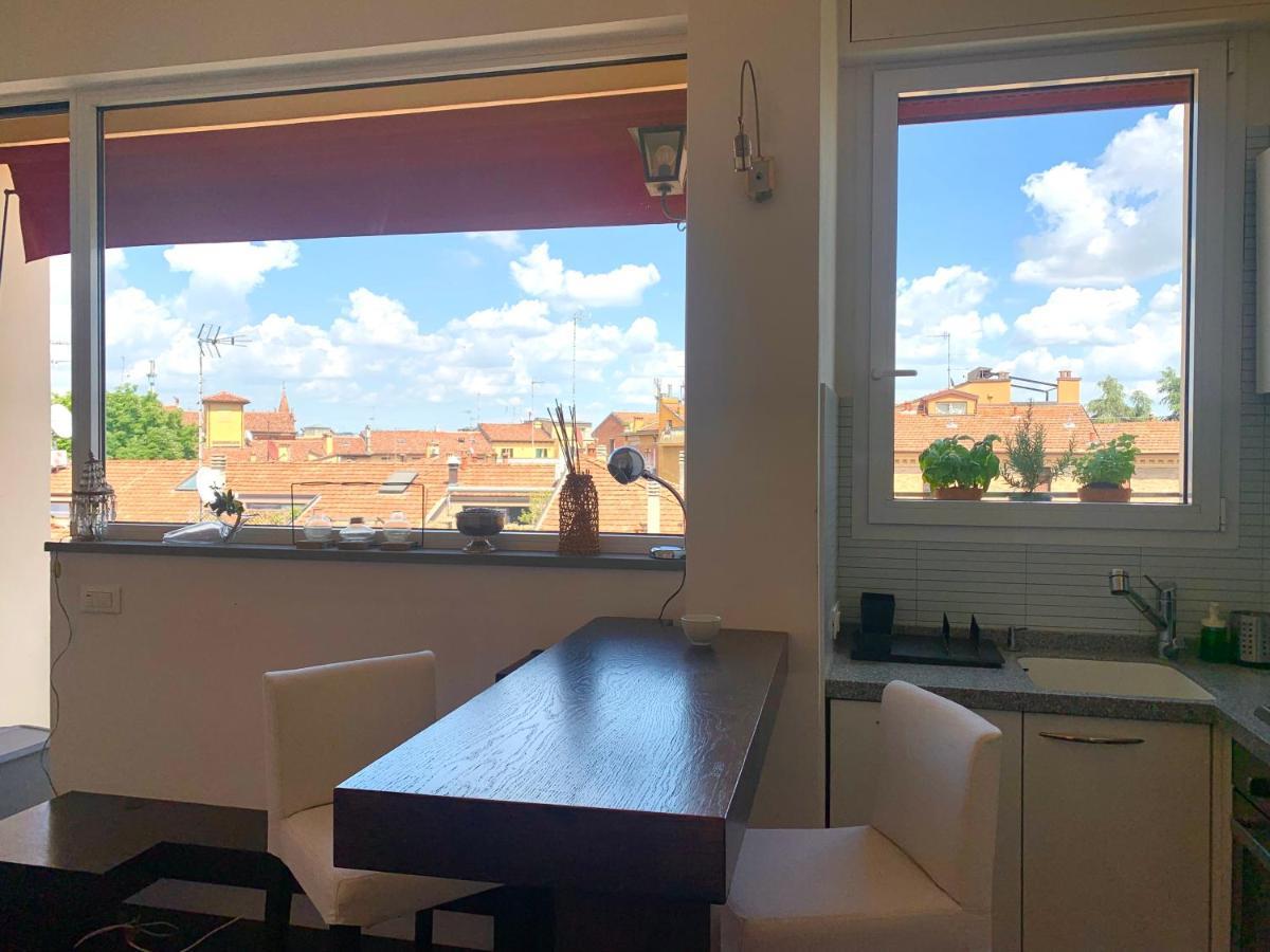 Charming Home Towers-Roofs View ボローニャ エクステリア 写真